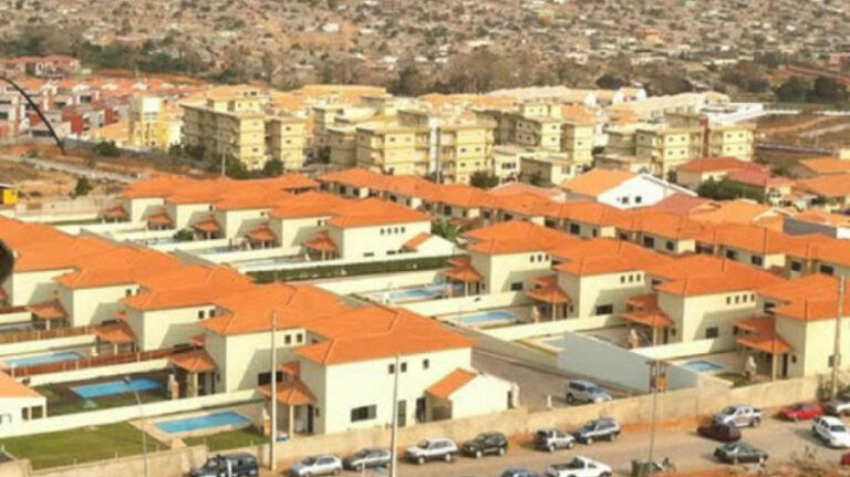 habitação angola - kamba Rico
